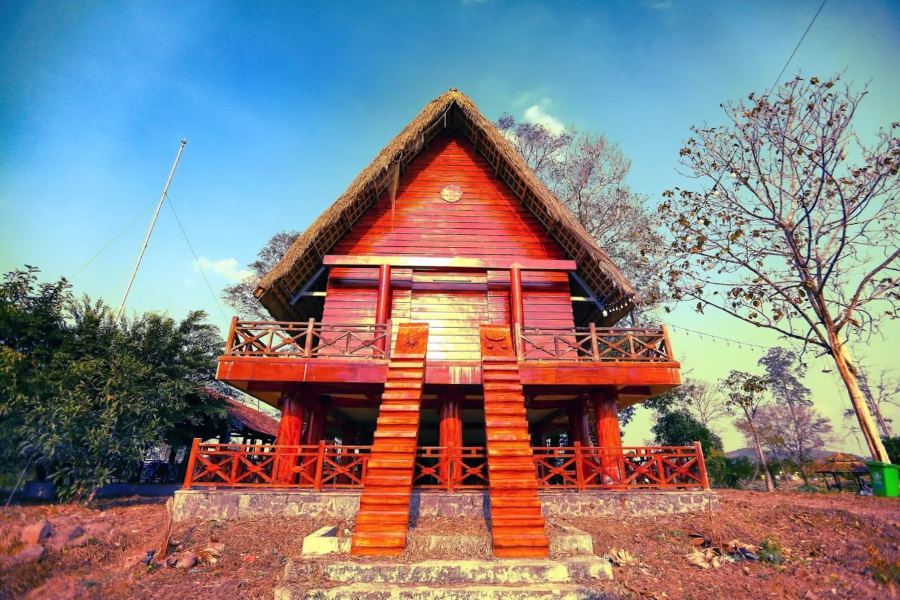 tourism at dray sap waterfall