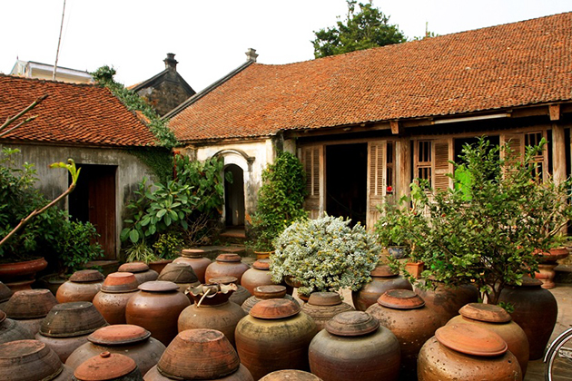 Explore the Vietnam countryside through Duong Lam village