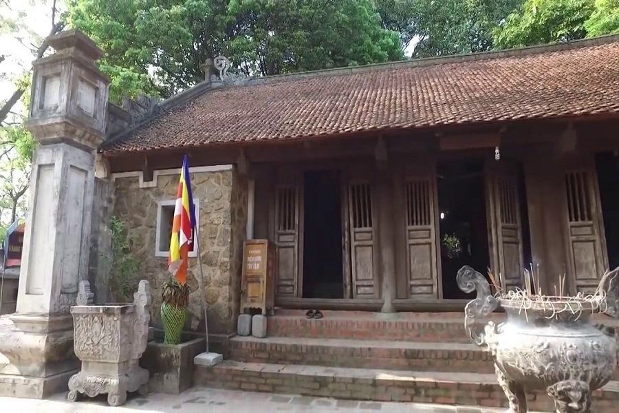 Huong Pagoda is thousands of years old