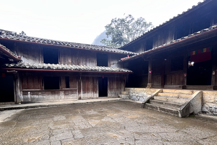 The ancient Hmong King Palace with a unique design attracts tourists to visit @Salm