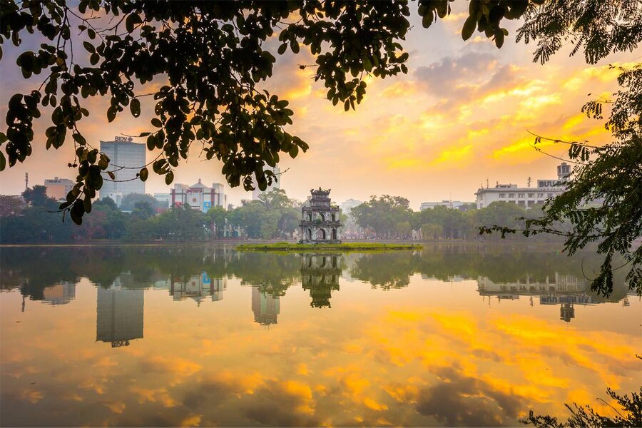 Hoan Kiem Lake in Hanoi. Source: VinWonders 