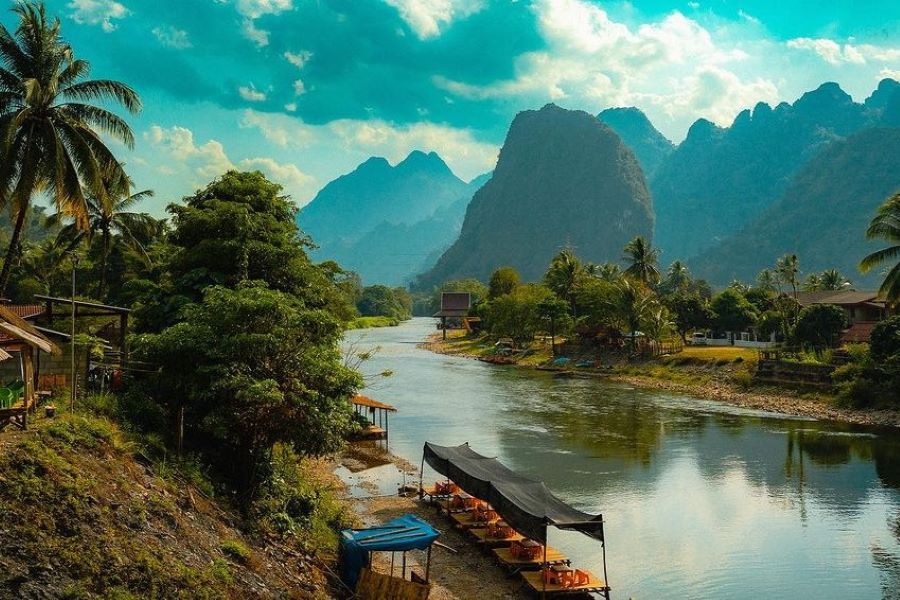 Experience the ultimate romance with a meticulously organized honeymoon tour in Laos