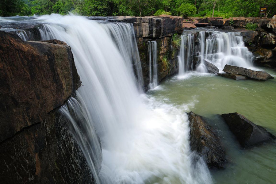 About Tatton Waterfall