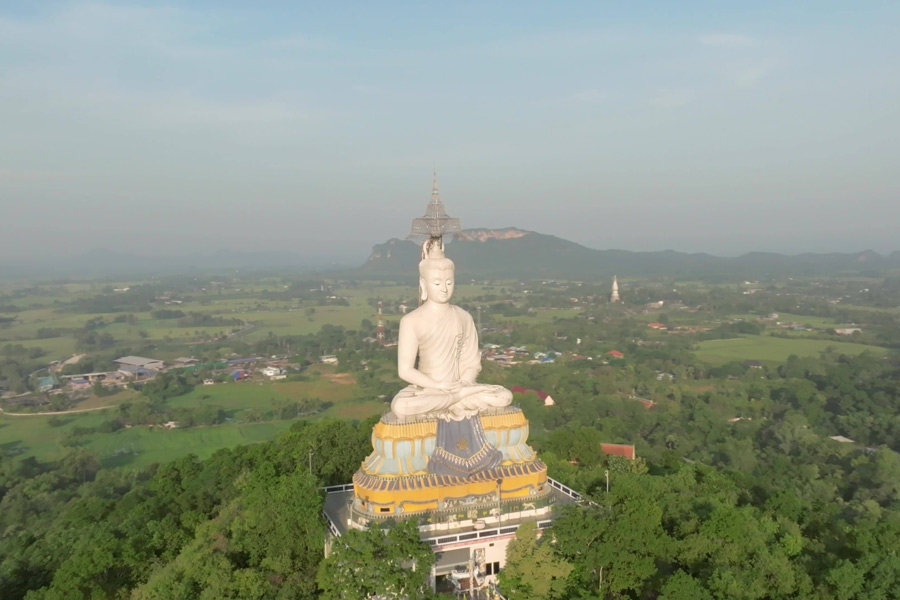 Architecture of Wat Nong Hoi Phra Aram Luang