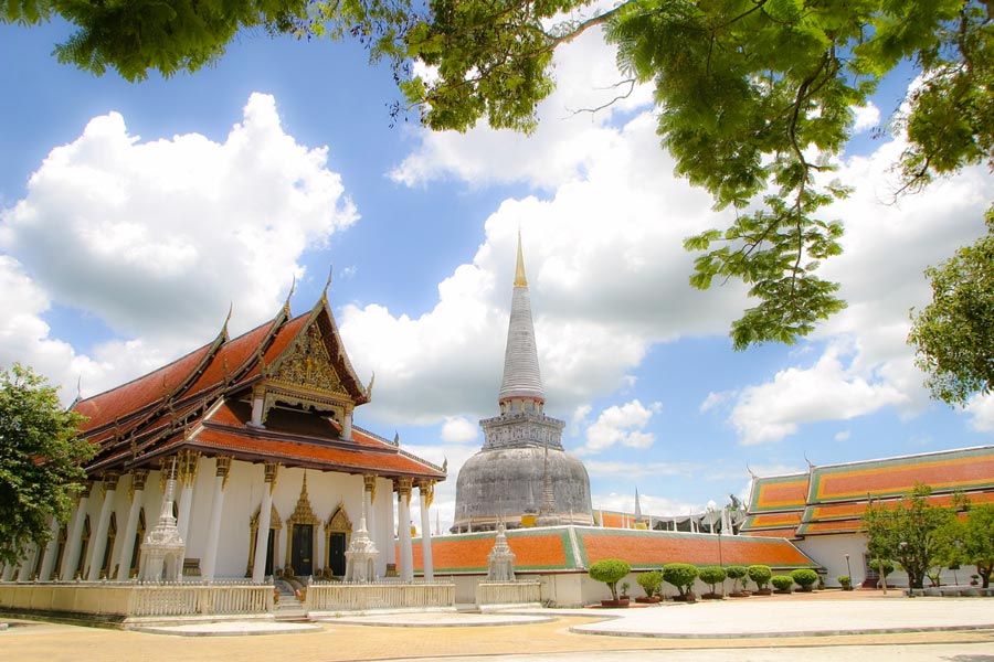 Feature of Wat Phra Mahathat Woramahawihan