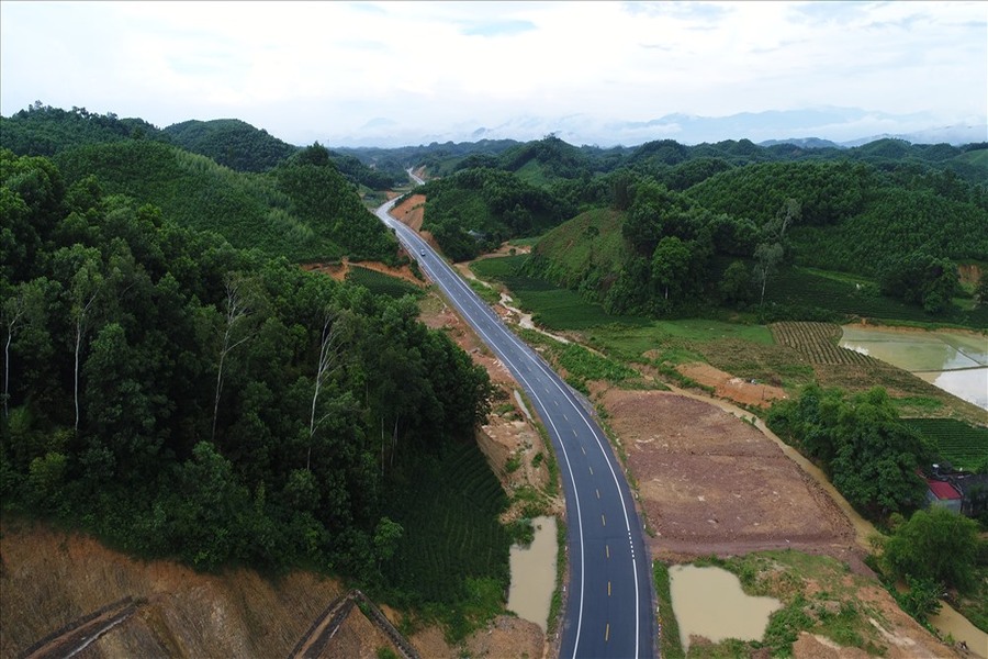 National Highway 3 in Bac Kan