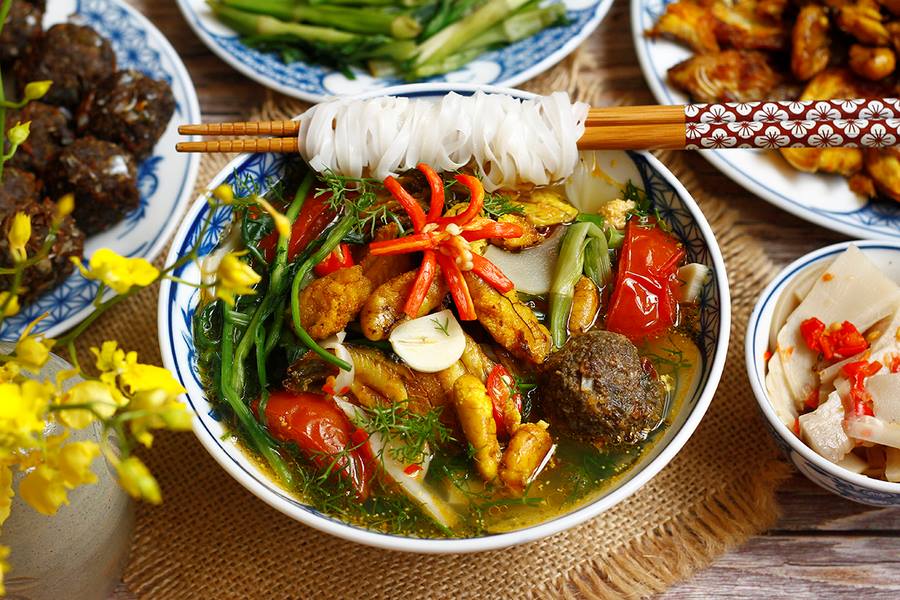 Thai Binh fish soup with unique sweet and sour taste