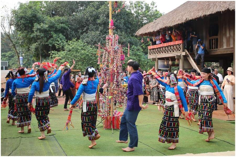 A festival of Thai people in Thanh Hoa. Source: Web Portal of Vietnam Communist Newspaper