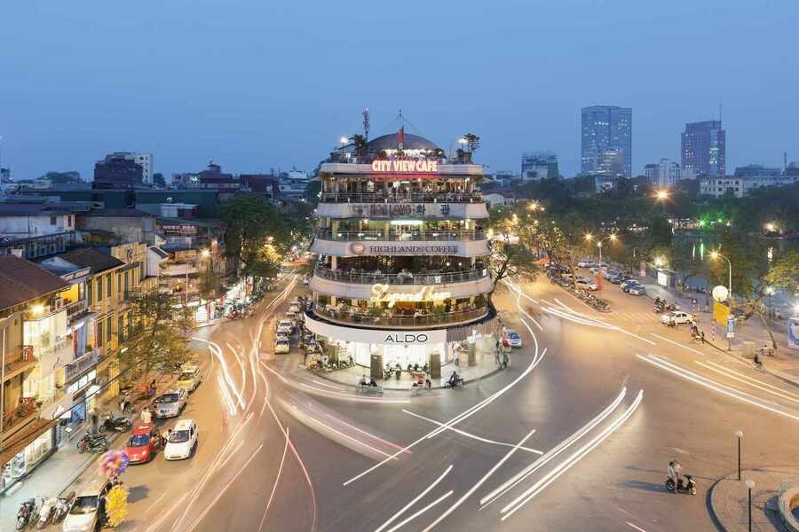 A crossroads in Ha Noi