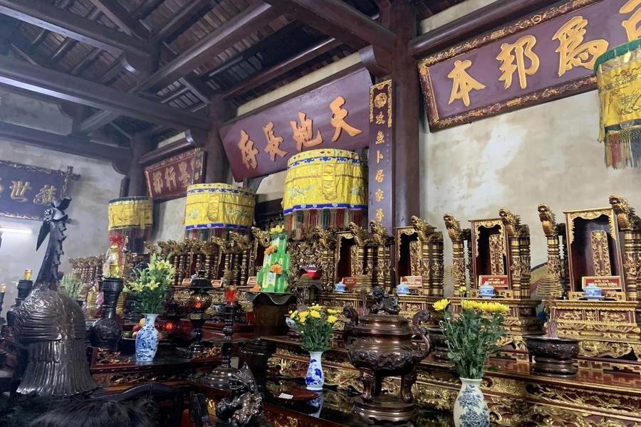 14 Tran Emperors' tablets inside Thien Truong Temple