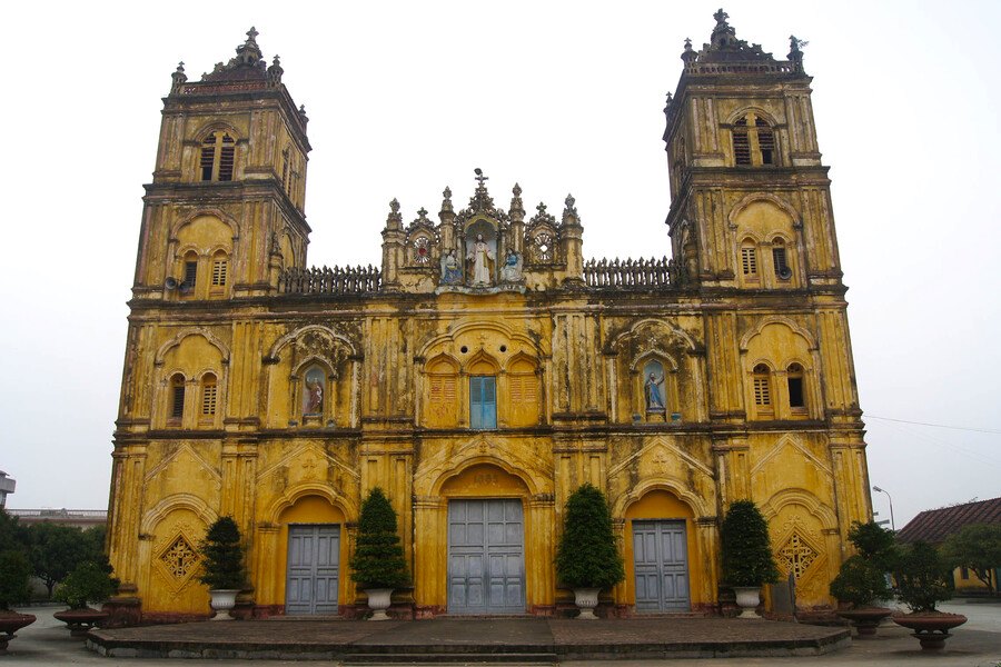 The ancient Bui Chu Diocese