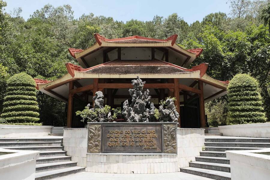 Ho Chi Minh's teachings for Vietnamese youth in front of the memorial