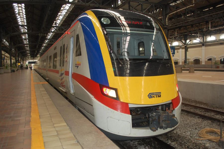 KTM Komuter in Shah Alam 