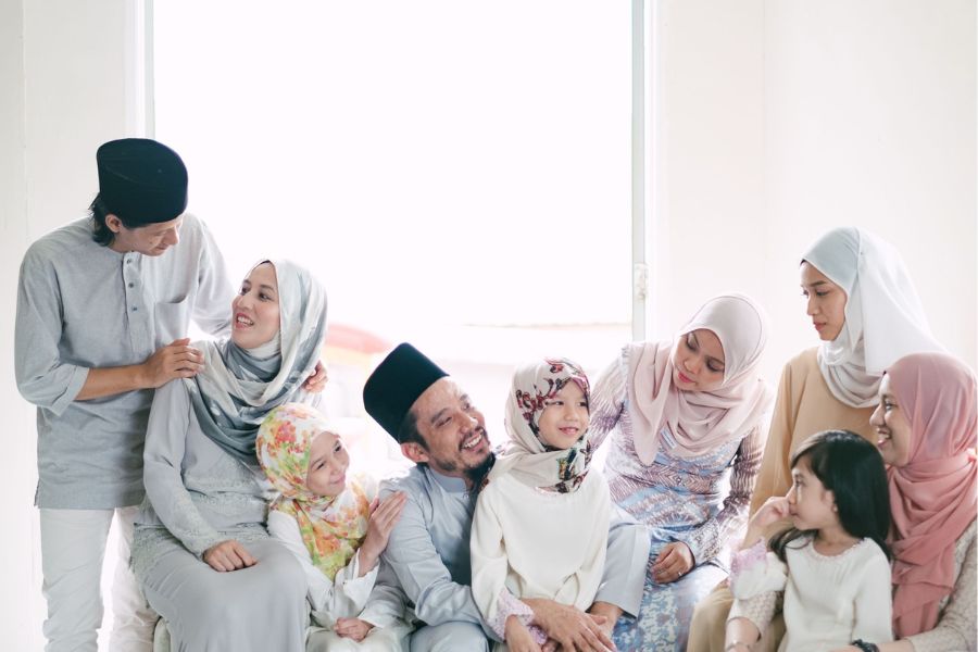 Families gathering for Hari Raya Aidilfitri festival 