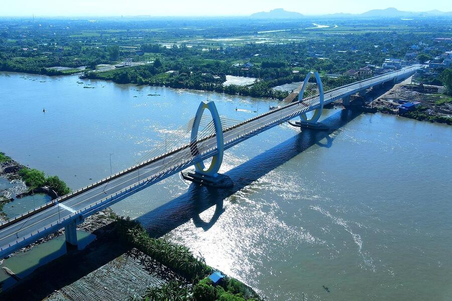 Quang Thanh Bridge connects Hai Duong and Hai Phong. Photo: Giang Chinh