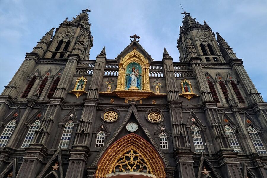 Hung Nghia Church, a European architectural masterpiece in Vietnam. Photo: Bao Lao dong