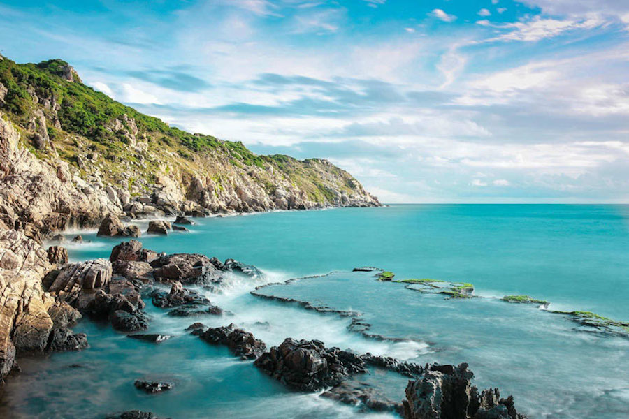 A corner overlooking Lan Ha Bay (Source: Lu Hanh Tour)