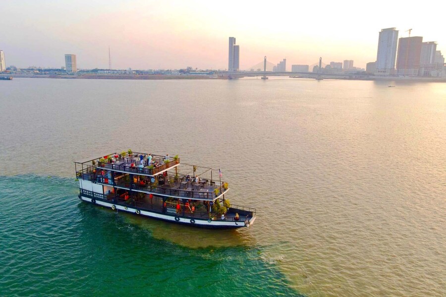 Dawn in Phnom Penh as seen from the cruise. Photo: Memorable Cambodia Cruise