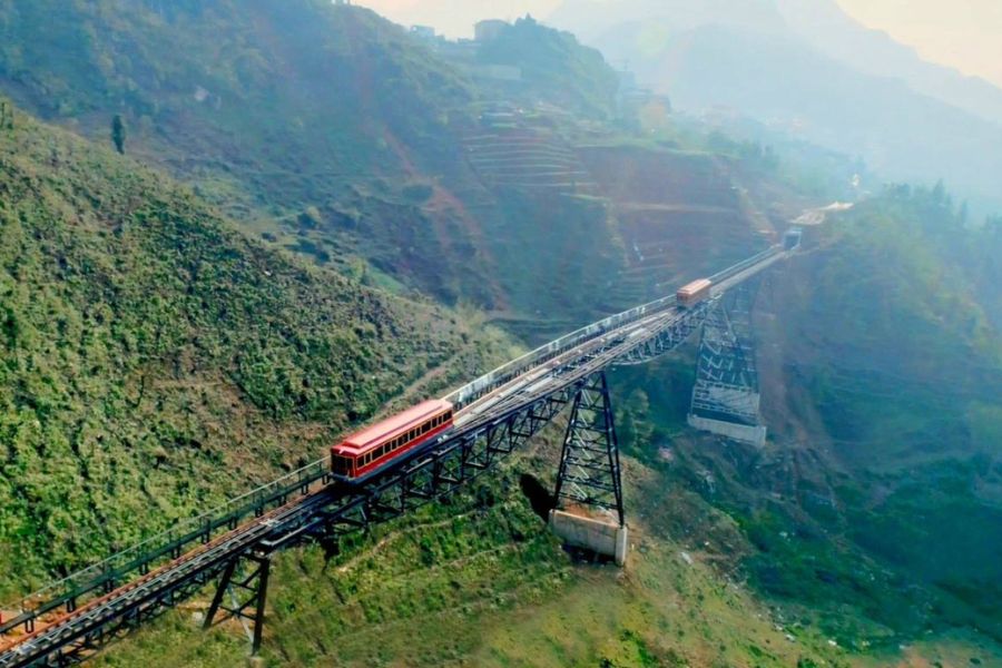 Travel to Sapa by train