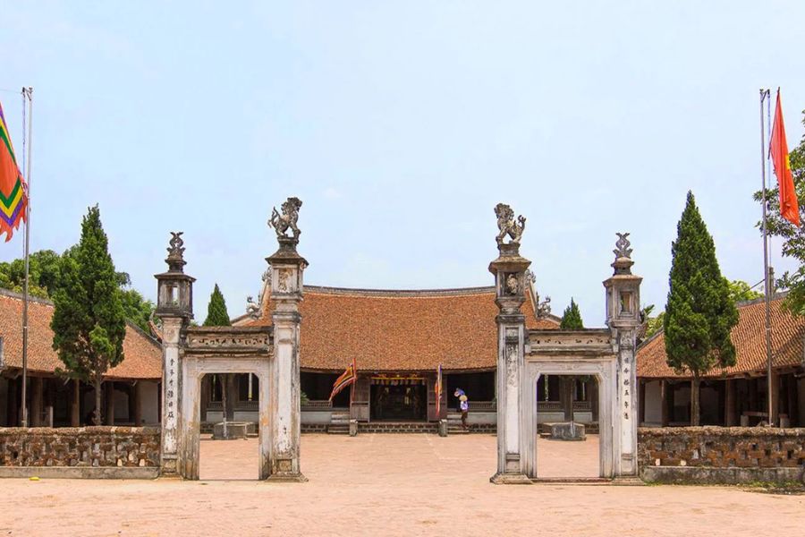 Mong Phu Communal House