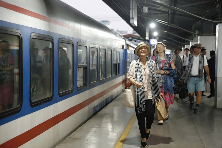 Many passengers choose to travel by train nowadays (Source: VTC News)