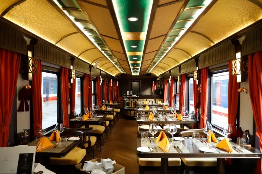 The train's interior is both elegant and luxurious (Source: PYS Travel)