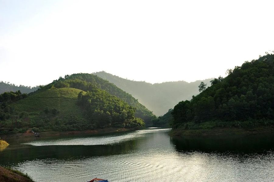 History of Thuong Long Lake