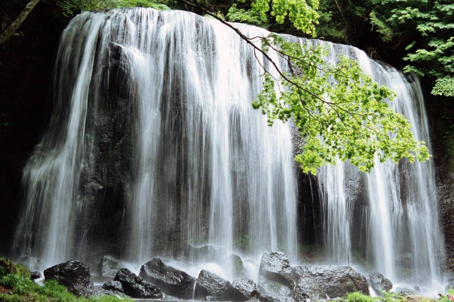 The beauty of Mo Waterfall 