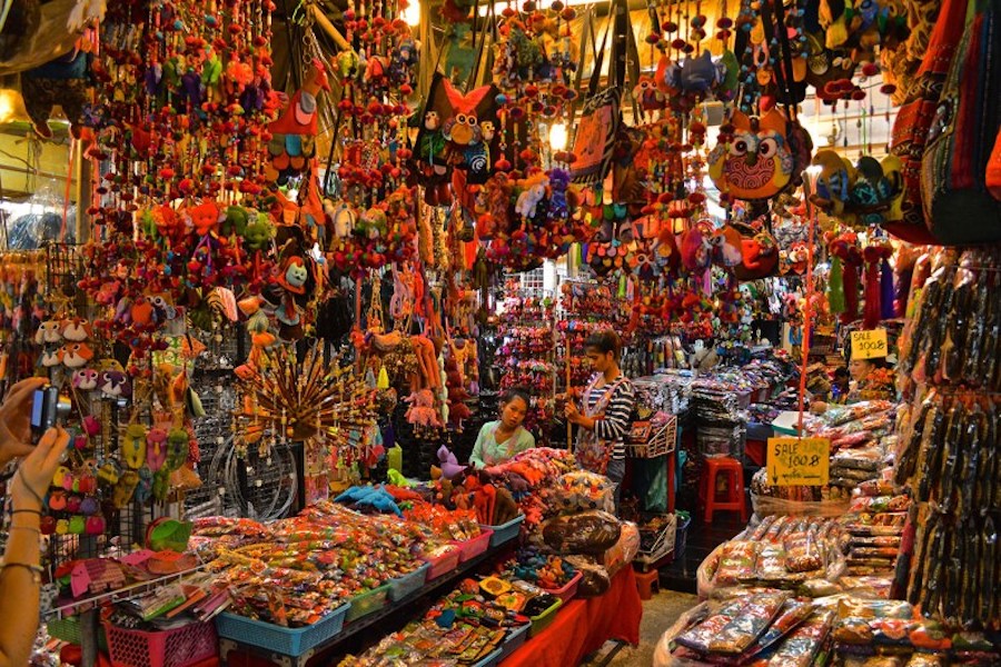 The vibrant atmosphere in Chatuchak Market (Source: Internet)