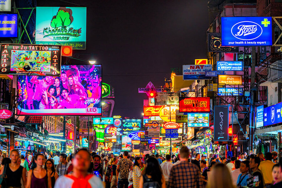 The vibrant atmosphere of Khao San Road at night (Source: Internet)