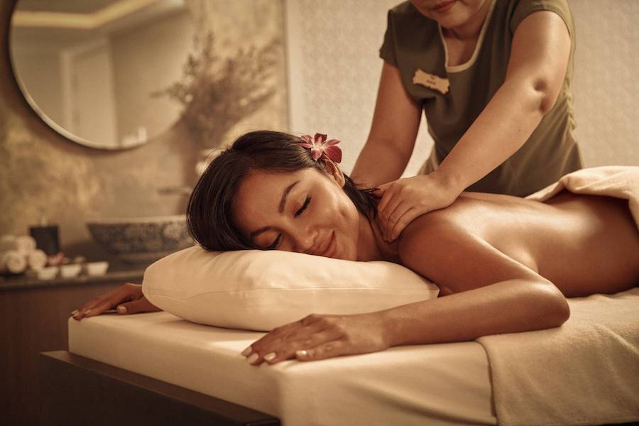 A trip to Thailand will not be complete without experiencing Thai massage (Source: Internet)