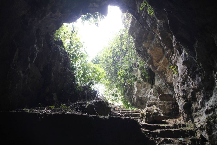 Majestic features of the cave 