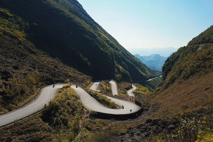 Driving through winding roads. Photo: NKS