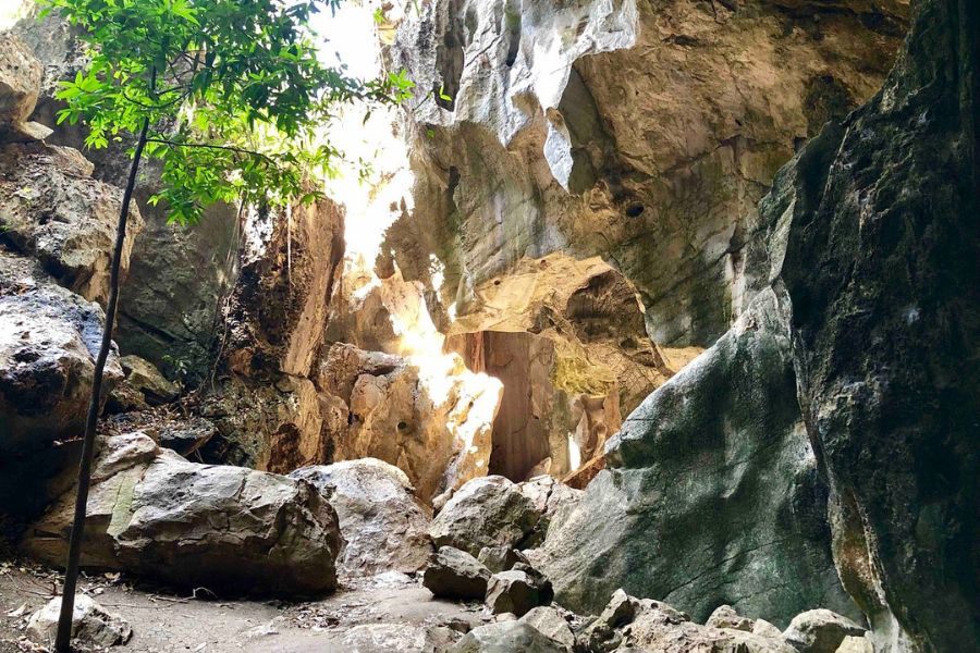 Phnom Chhnork Caves Temple