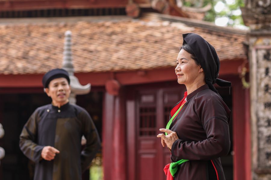 Folksong as a traditional form of art in some northern provinces