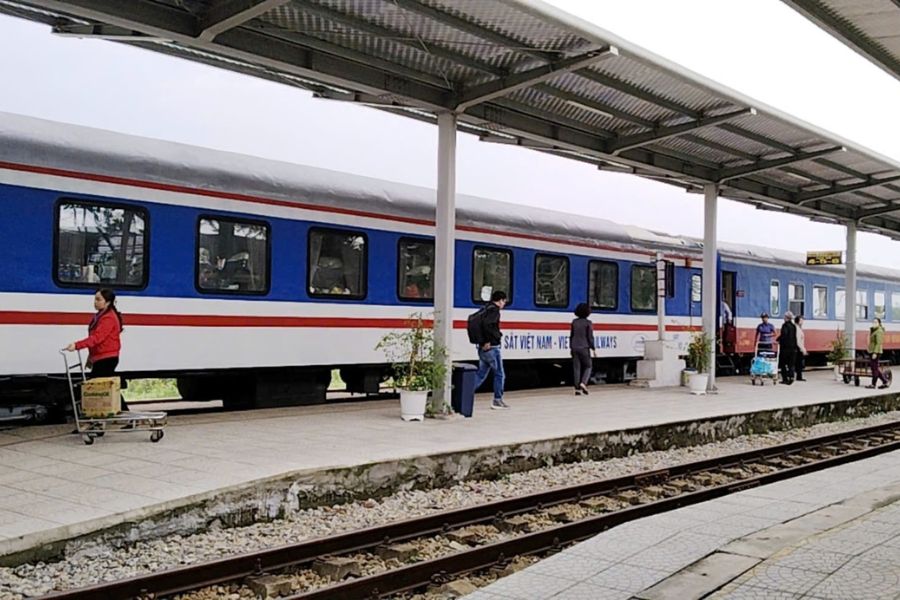 Tam Ky train station 