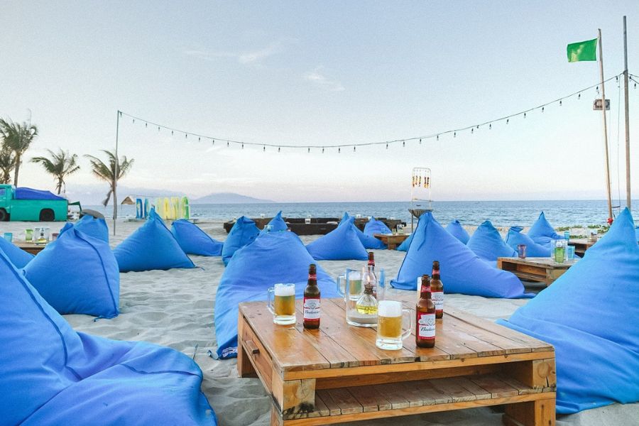 Beach dining and cocktails