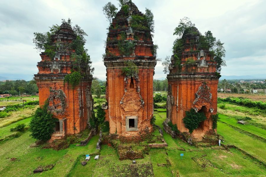 The magnificent of Duong Long Cham Temple