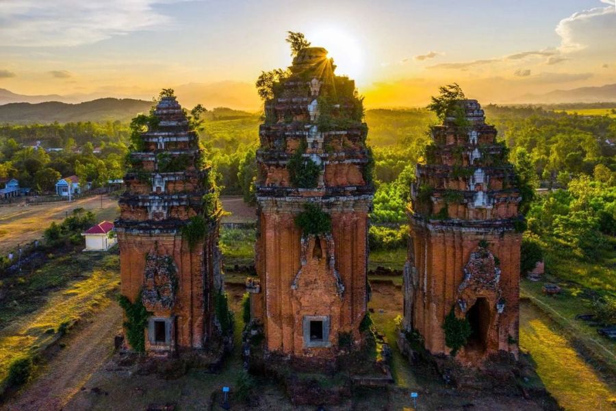 History of Duong Long Cham Temple