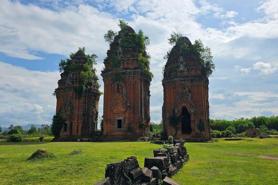 Suitable space for taking pictures