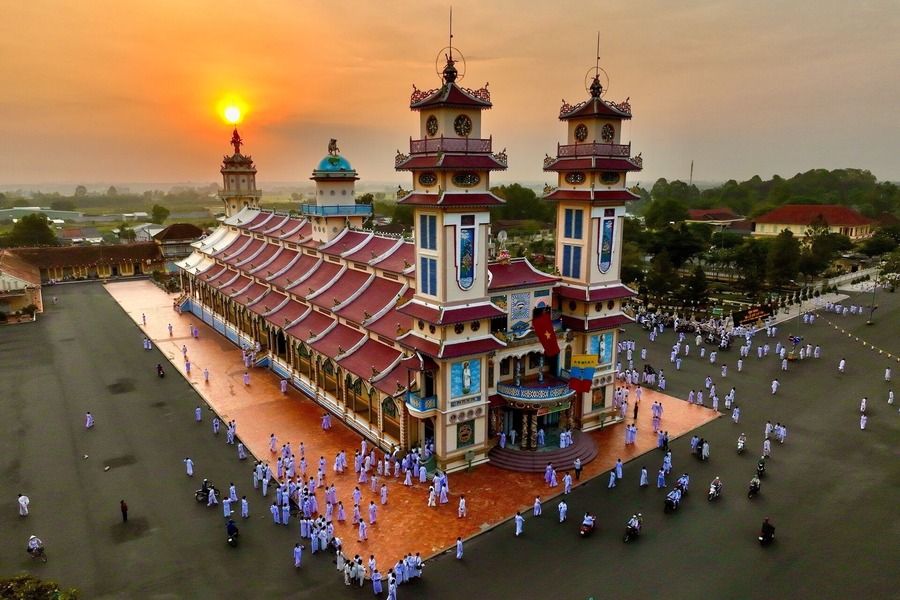 Tay Ninh Holy See after a ceremony. Photo: Hanoimoi