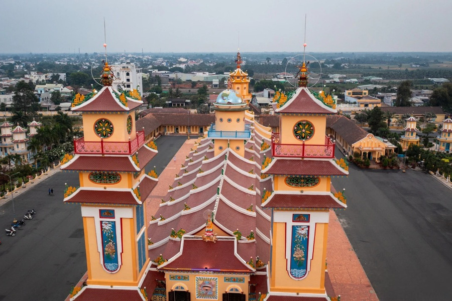 A closer look of Tay Ninh Holy See. Photo: Nhan Dan Newspaper