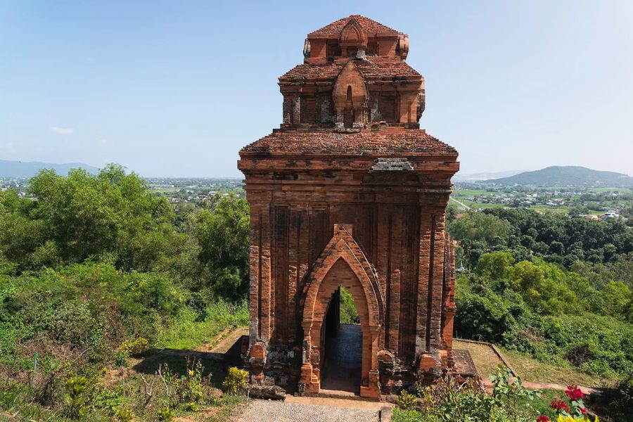 Exploring the Cham Towers