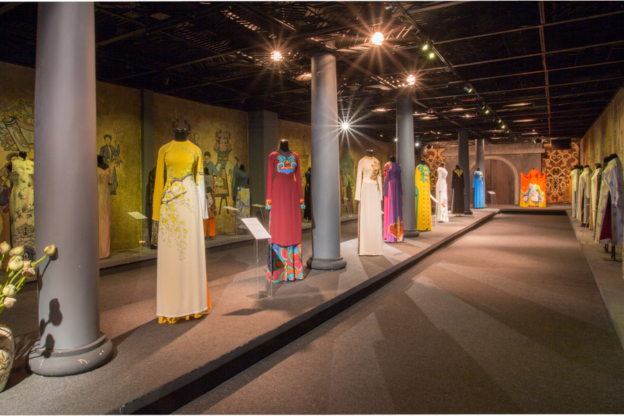 A collection inspired by the national flowers of ASEAN countries