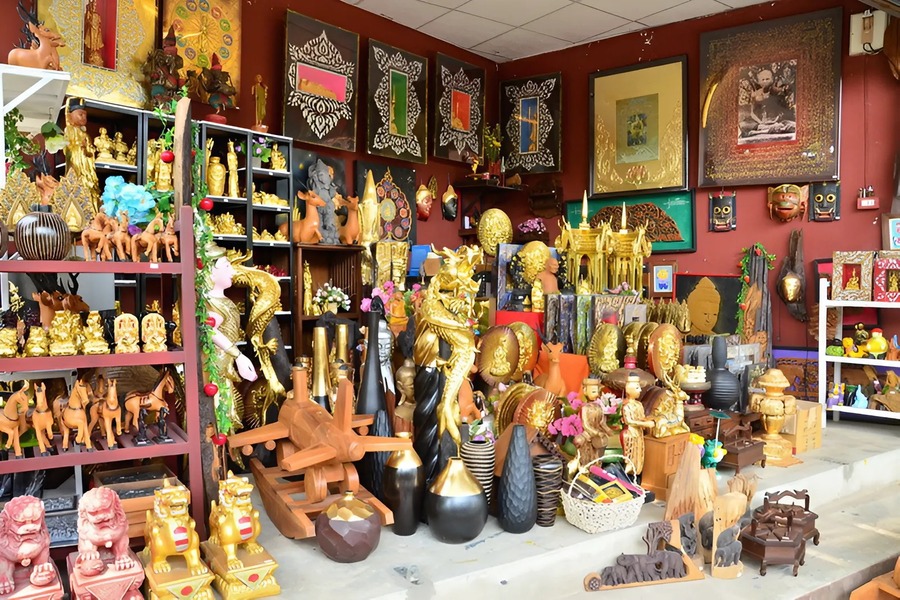 You can buy wood carvings ranging from small souvenirs to finely crafted decorative furniture