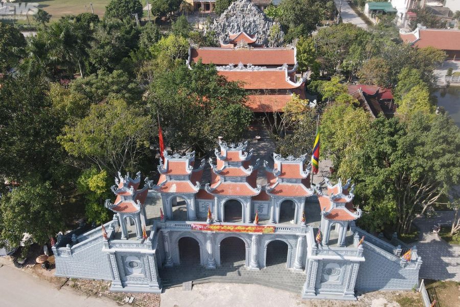 View of Tranh Temple from above