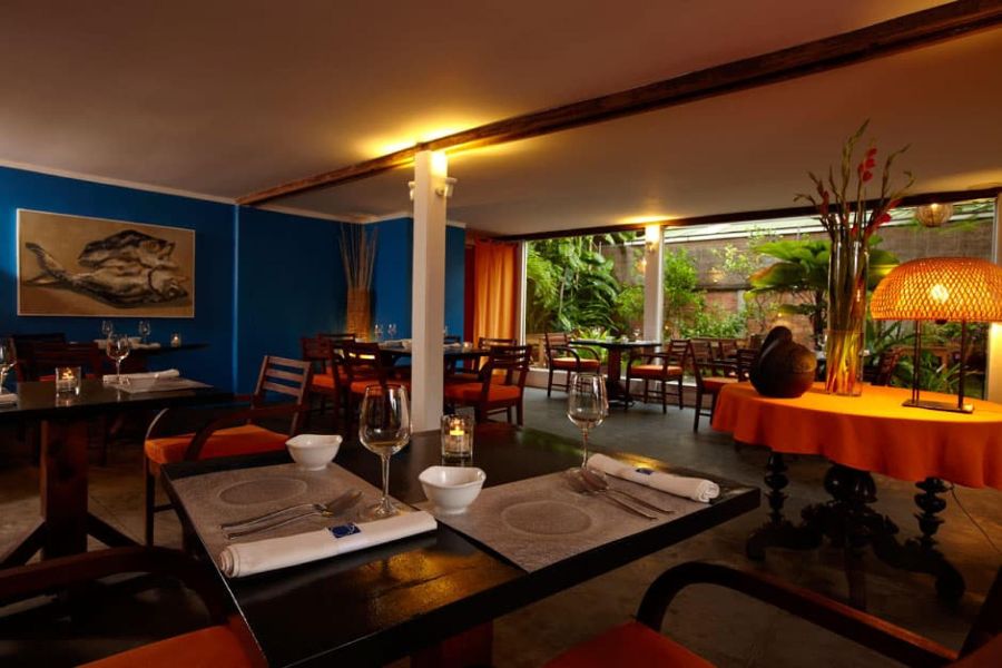 Find dining at Wat Damnak Cuisine