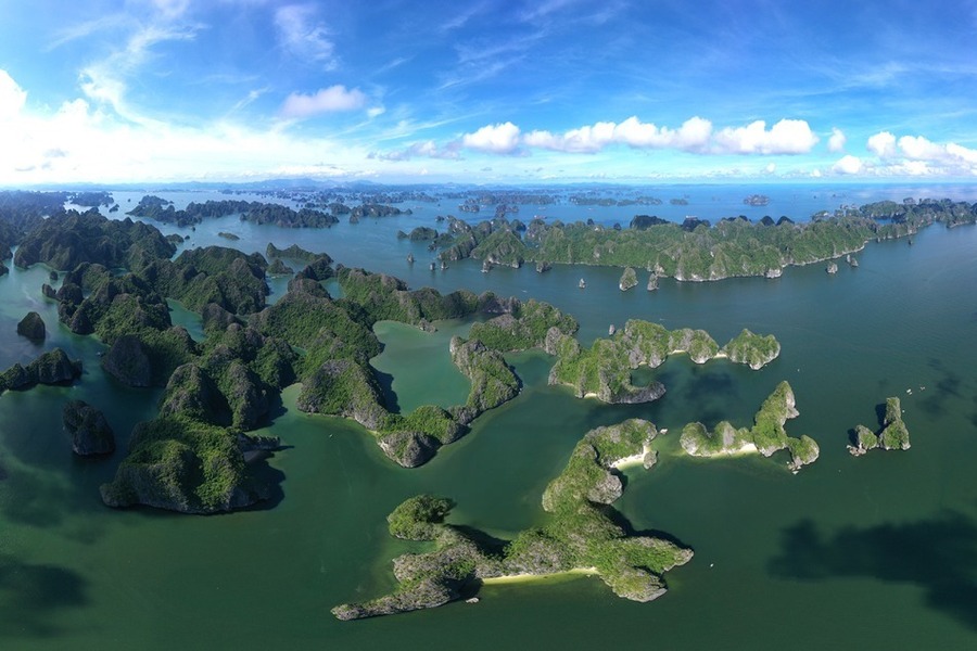 Bai Tu Long Bay is an untouched gem waiting to be discovered in Vietnam’s travel scene