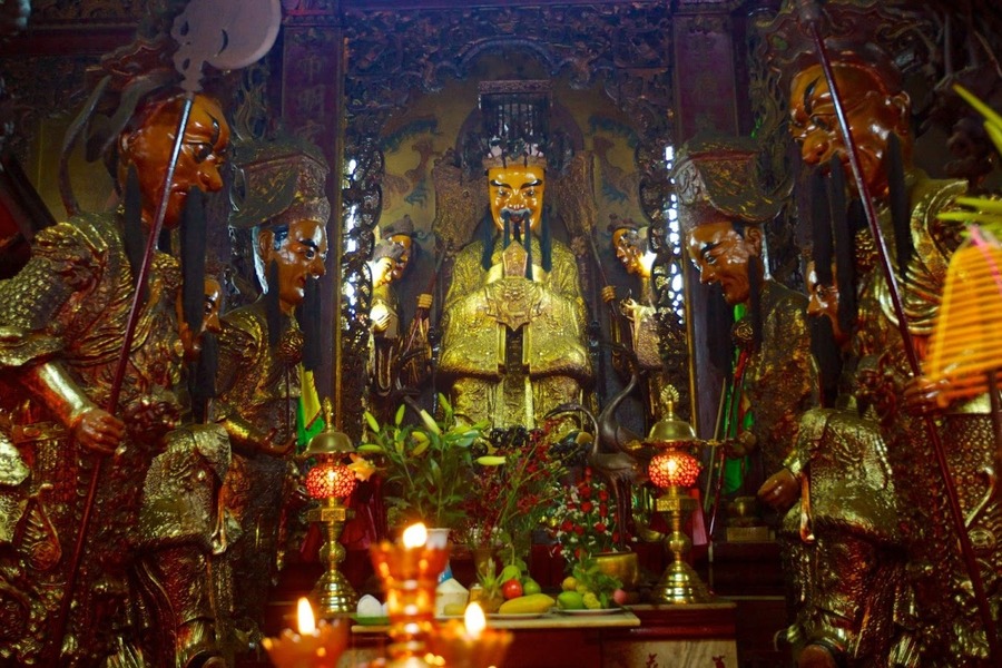 Jade Emperor altar hall