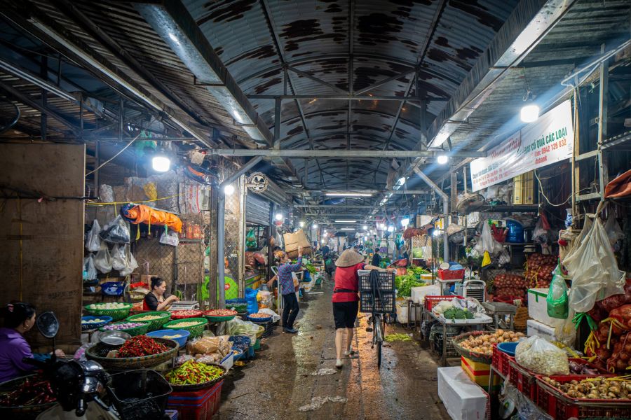 Experience Vietnam market